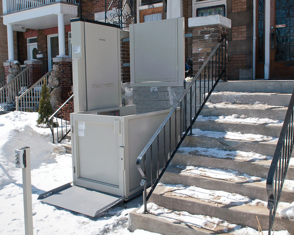 Savaria Multilift Wheelchair Lift